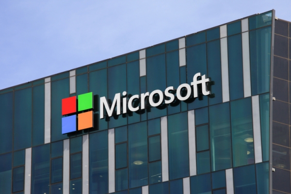 Microsoft покажет 'самую мощную игровую консоль' 11 июня