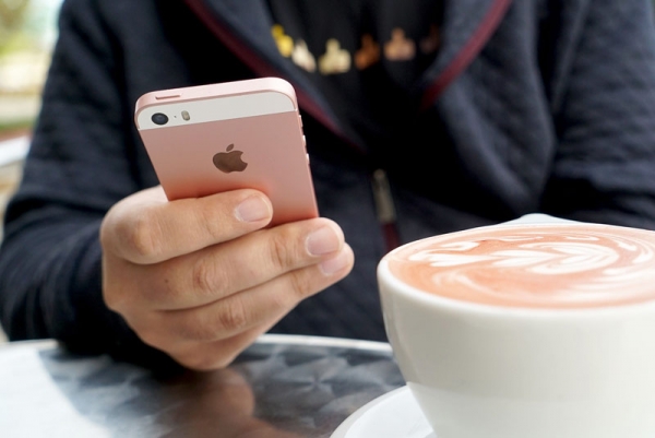 Apple может отсрочить поставки новых iPhone до 2018 года